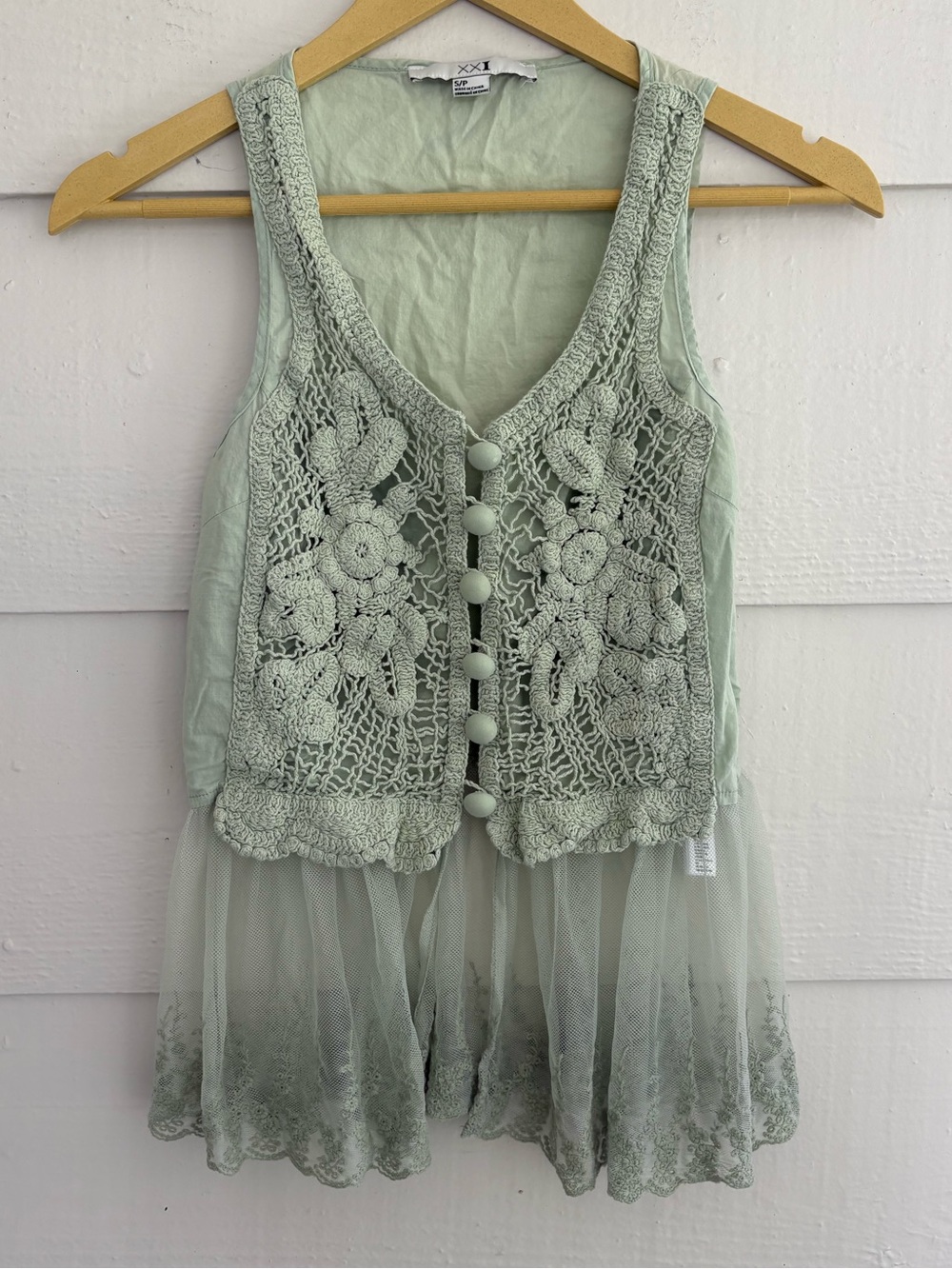 XXI Forever 21 Sage Green Crochet Lace Vest Top Small Boho Romantic